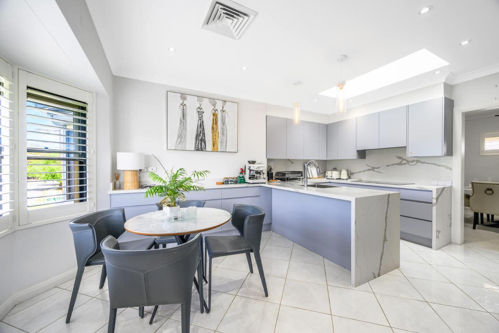 Maroubra Gem Close To Sleep 16 *